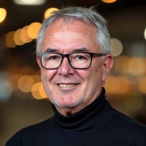 Jonathan Glazier Format Consultant, Multi-camera director, AI in production expert and media trainer, headshot.